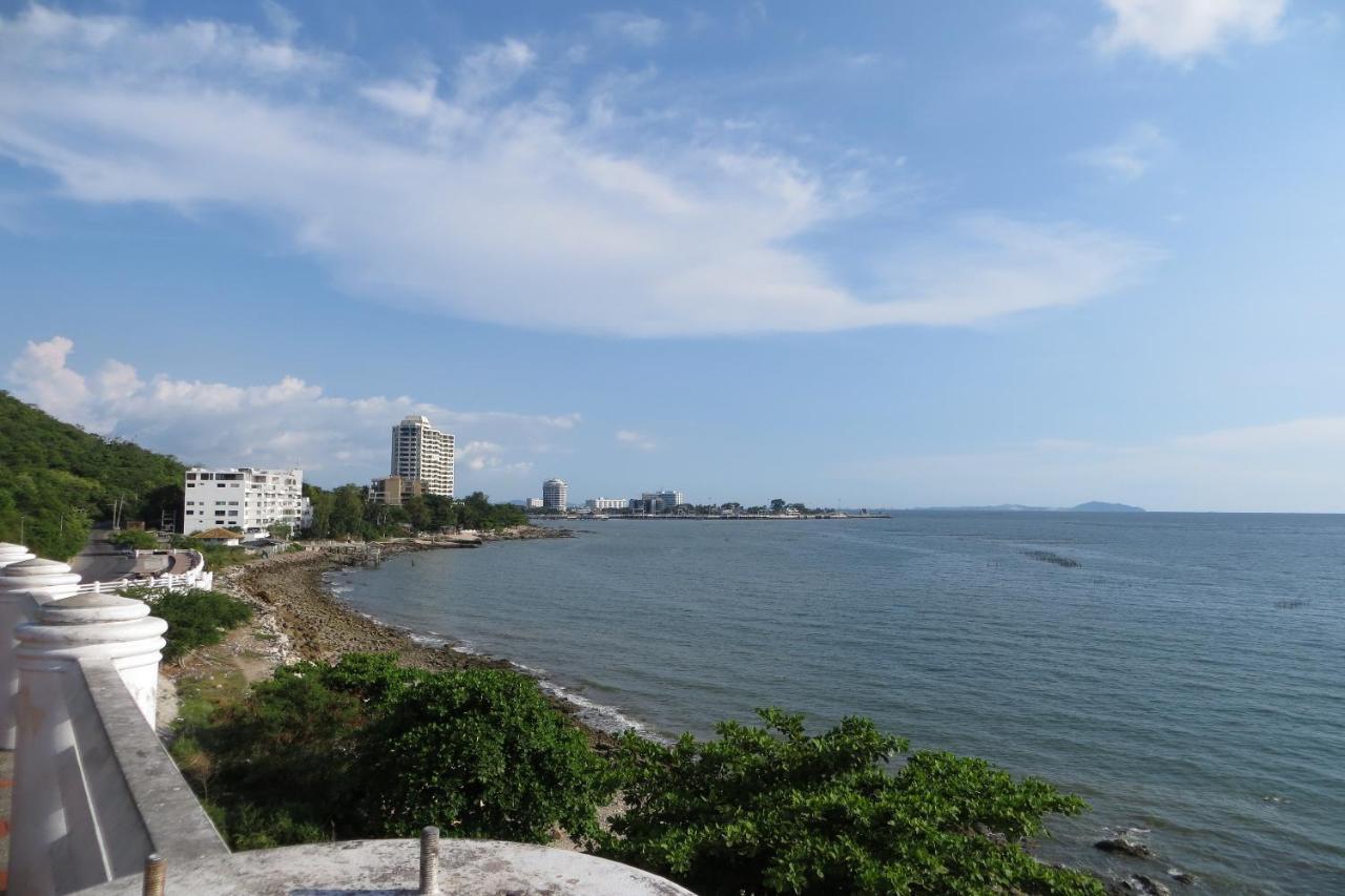 Sriracha Hotel And Spa Ban Huai Yai Phrom ภายนอก รูปภาพ