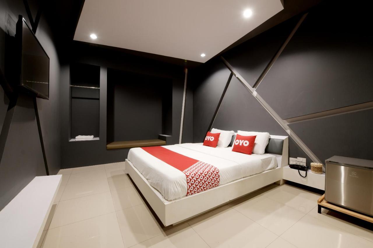 Sriracha Hotel And Spa Ban Huai Yai Phrom ภายนอก รูปภาพ